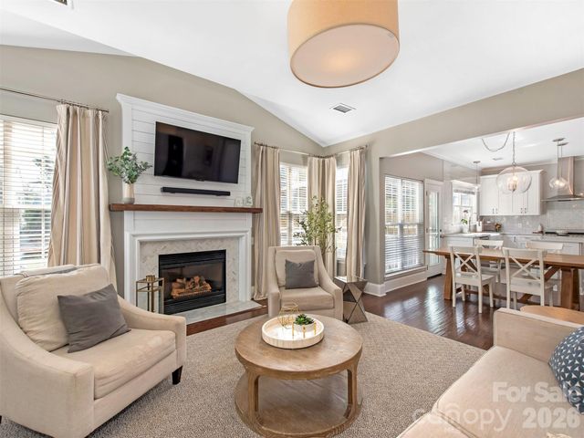 2306 Winthorp Ridge Road, Charlotte, NC 28270