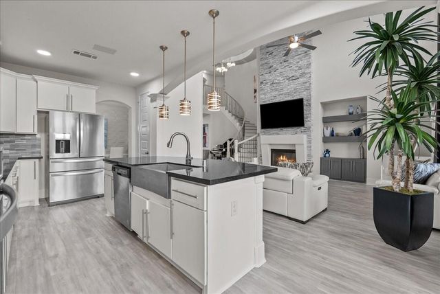 648 Garcitas Court, Webster, TX 77598