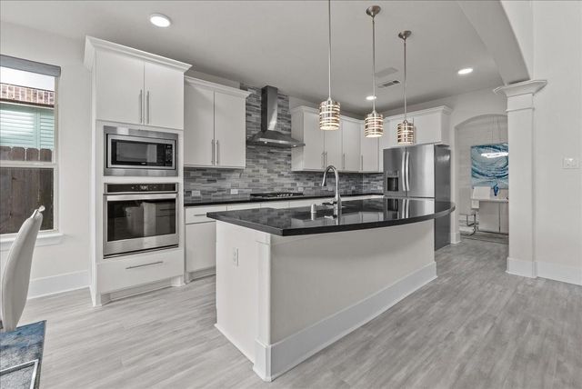 648 Garcitas Court, Webster, TX 77598