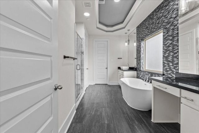 648 Garcitas Court, Webster, TX 77598