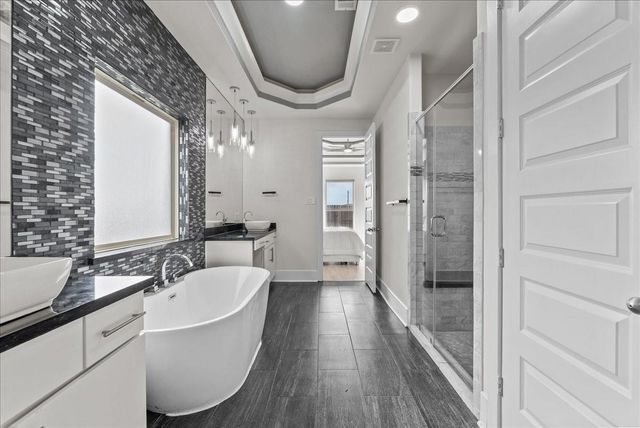 648 Garcitas Court, Webster, TX 77598