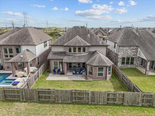 648 Garcitas Court, Webster, TX 77598