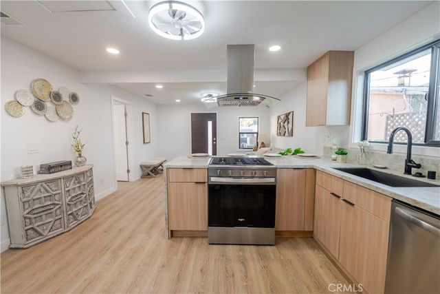 3117 N Main, Los Angeles, CA 90031