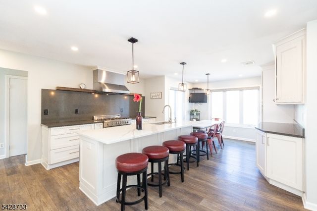 67 Thomas Pl, Edison Twp., NJ 08837