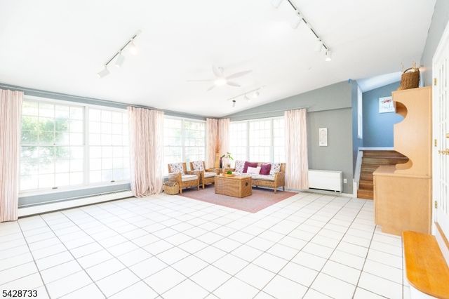 67 Thomas Pl, Edison Twp., NJ 08837