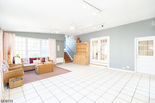 67 Thomas Pl, Edison Twp., NJ 08837