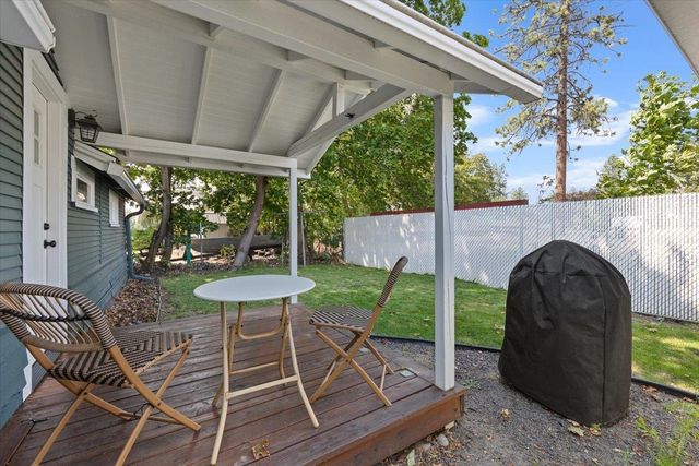 907 E 30th Ave, Spokane, WA 99203