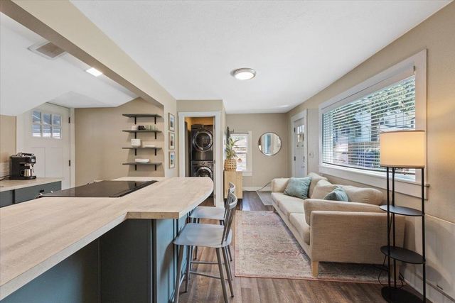 907 E 30th Ave, Spokane, WA 99203