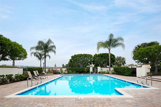 22392 Manacor 1, Mission Viejo, CA 92692