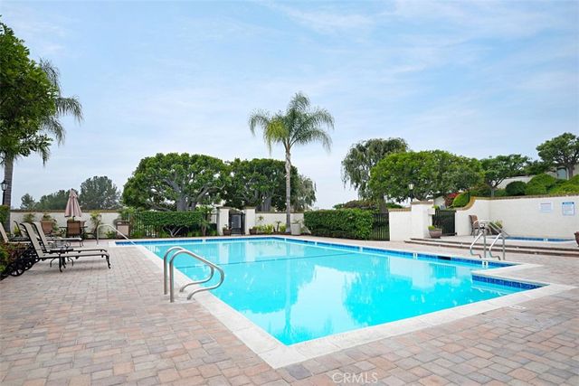 22392 Manacor 1, Mission Viejo, CA 92692
