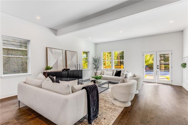 971 Washington SW Place, Atlanta, GA 30314