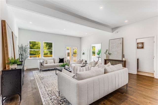 971 Washington SW Place, Atlanta, GA 30314