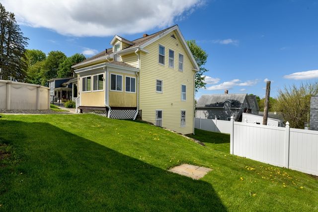 30 Prospect St, Spencer, MA 01562