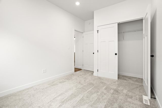 2515 38th Avenue S, Moorhead, MN 56560