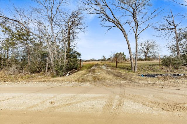 3484 Hackett Branch Road, Midway, TX 75852