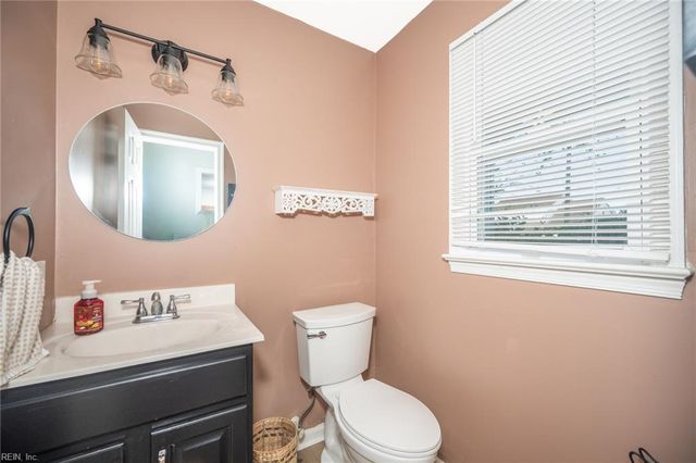 1585 Boles PL, Virginia Beach, VA 23454