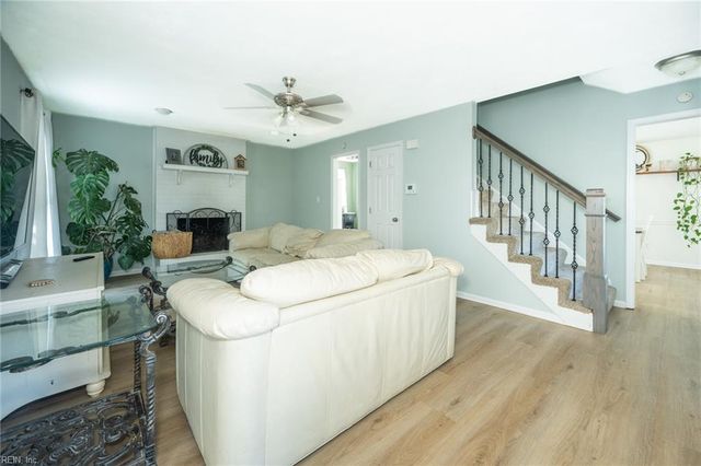 1585 Boles PL, Virginia Beach, VA 23454