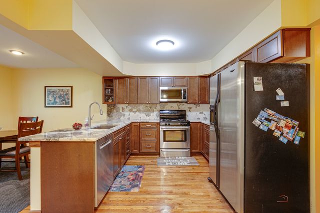 1613 Pebble Beach Drive, Hoffman Estates, IL 60169