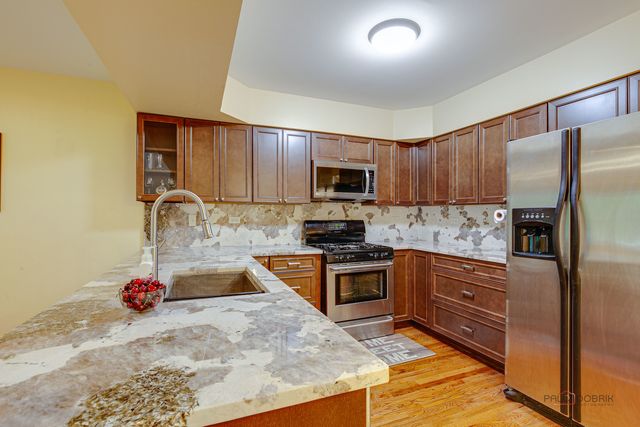 1613 Pebble Beach Drive, Hoffman Estates, IL 60169