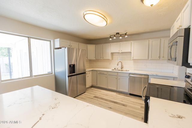 1305 W LAIRD Street, Tempe, AZ 85281