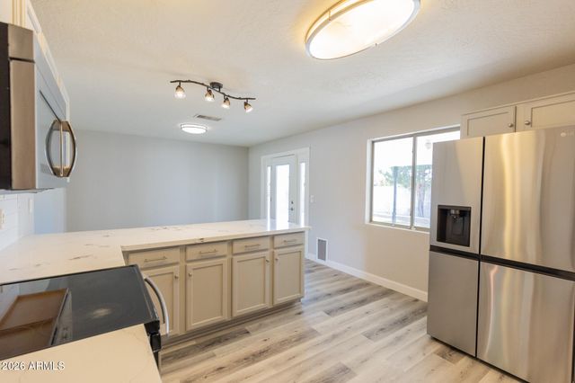 1305 W LAIRD Street, Tempe, AZ 85281