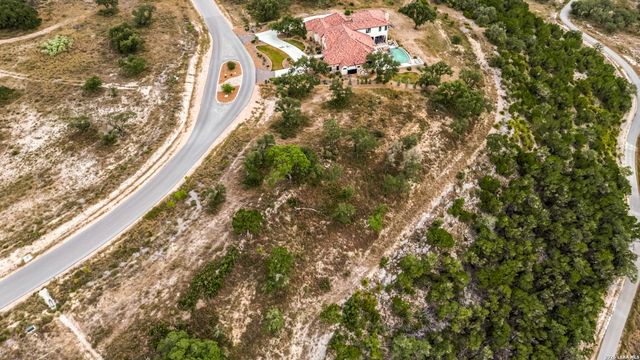 1817 Paradise Pkwy, Canyon Lake, TX 78133