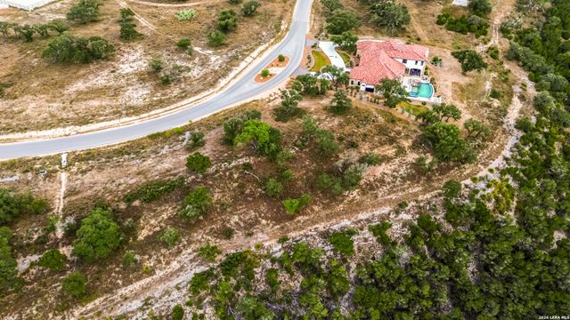 1817 Paradise Pkwy, Canyon Lake, TX 78133