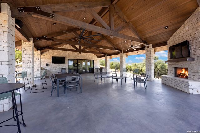 1817 Paradise Pkwy, Canyon Lake, TX 78133