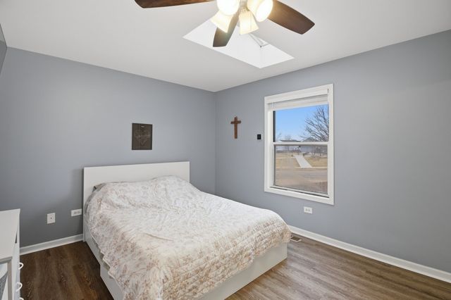 421 Farmbrook Court, Romeoville, IL 60446