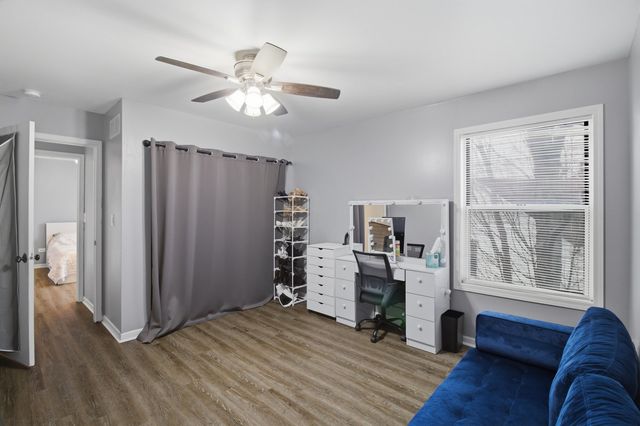 421 Farmbrook Court, Romeoville, IL 60446