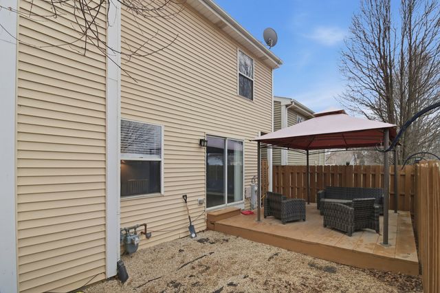 421 Farmbrook Court, Romeoville, IL 60446