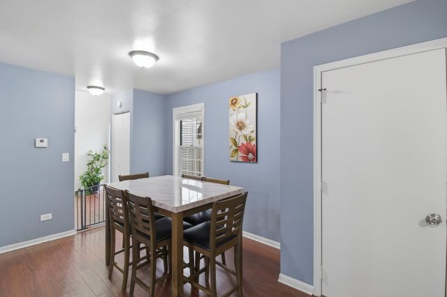 421 Farmbrook Court, Romeoville, IL 60446