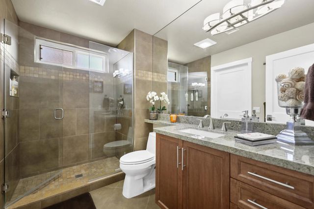 76745 Chrysanthemum Way, Palm Desert, CA 92211