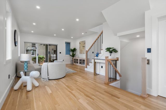 21 Keith St 2, Watertown, MA 02472