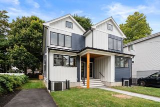 21 Keith St 2, Watertown, MA 02472
