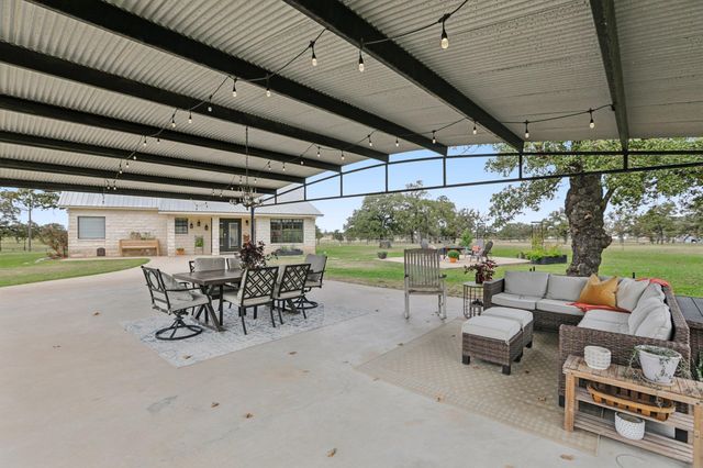 2160 County Road 305, Rockdale, TX 76567