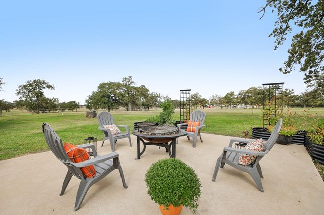 2160 County Road 305, Rockdale, TX 76567