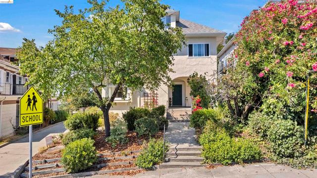 1031 Bella Vista Ave, Oakland, CA 94610