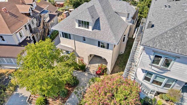 1031 Bella Vista Ave, Oakland, CA 94610