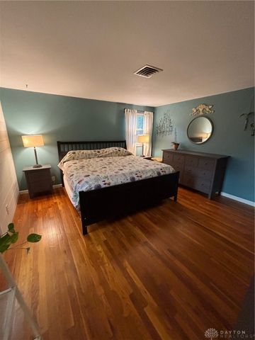 6229 Cheri Lynne Drive, Clayton, OH 45415