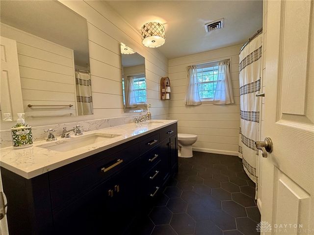 6229 Cheri Lynne Drive, Clayton, OH 45415