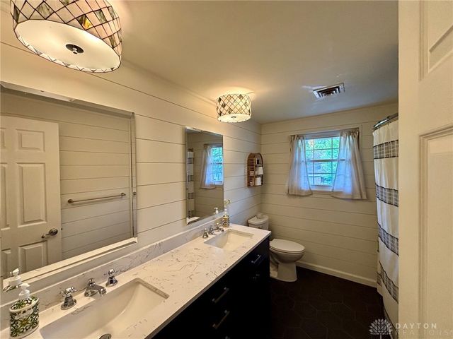 6229 Cheri Lynne Drive, Clayton, OH 45415