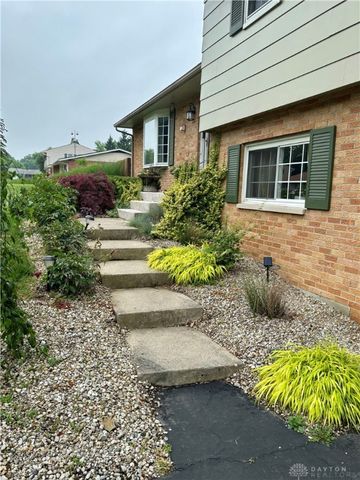 6229 Cheri Lynne Drive, Clayton, OH 45415