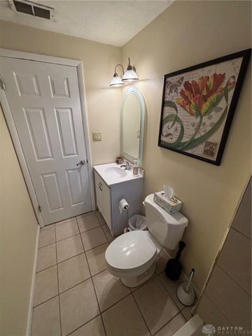 6229 Cheri Lynne Drive, Clayton, OH 45415