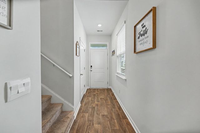 117 Sunray Lane, Summerville, SC 29486