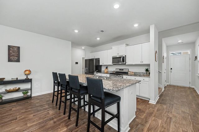 117 Sunray Lane, Summerville, SC 29486