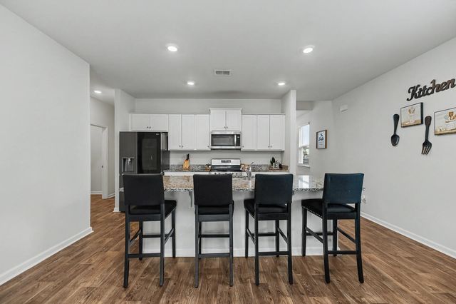 117 Sunray Lane, Summerville, SC 29486