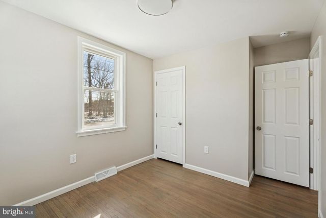 306 GRAPE ST, Warminster, PA 18974