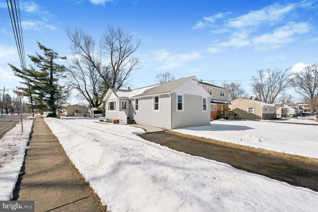 306 GRAPE ST, Warminster, PA 18974