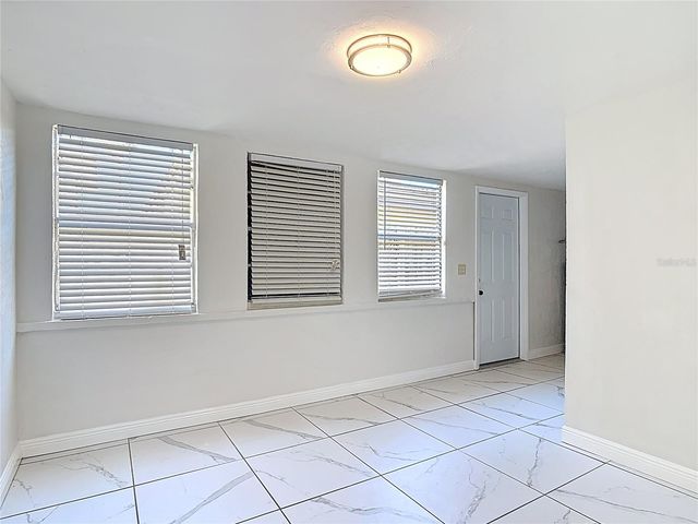 941 HARTFORD AVENUE, Daytona Beach, FL 32117